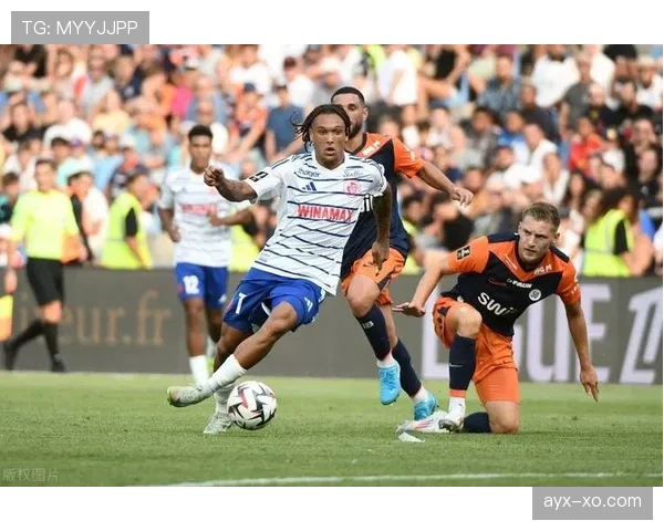 比利奇重返英超执掌谢菲尔德联,球迷期待新赛季再创辉煌 比利奇重返英超执掌谢菲尔德联,球迷期待新赛季再创辉煌