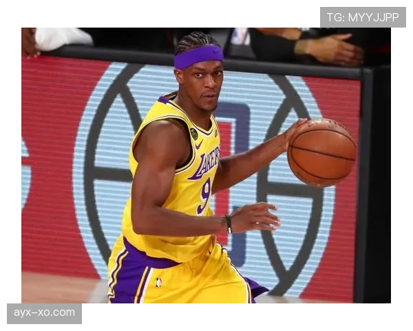 浓眉哥休赛期天天喝蛋白粉当水，家里冰箱塞满鱼油瓶